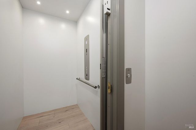 5095 Knollwood Ct, Santa Rosa, CA 95403