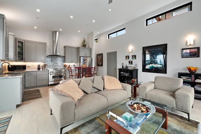 5095 Knollwood Ct, Santa Rosa, CA 95403