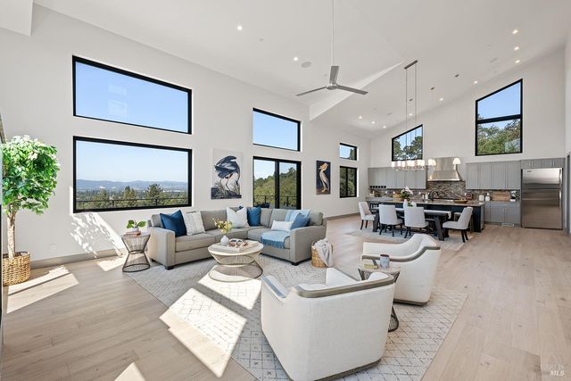 5095 Knollwood Ct, Santa Rosa, CA 95403