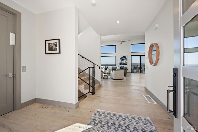 5095 Knollwood Ct, Santa Rosa, CA 95403