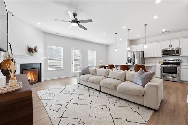 22 Felton Walk SE, Cartersville, GA 30120