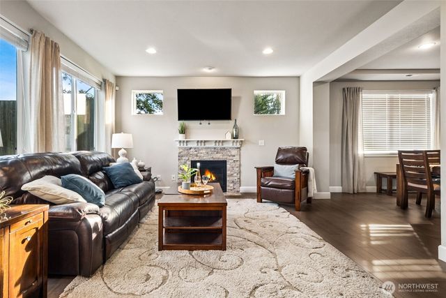 24524 96th Avenue S, Kent, WA 98030