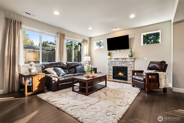 24524 96th Avenue S, Kent, WA 98030