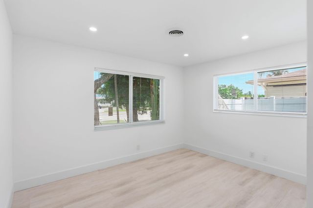 998 W CAMINO REAL, Boca Raton, FL 33486