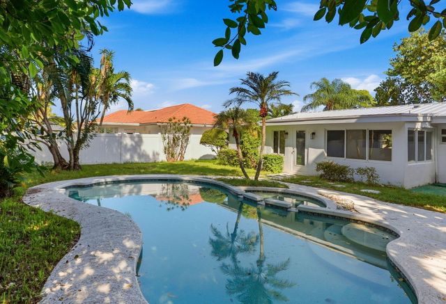 998 W CAMINO REAL, Boca Raton, FL 33486