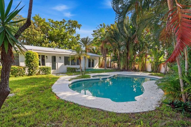 998 W CAMINO REAL, Boca Raton, FL 33486