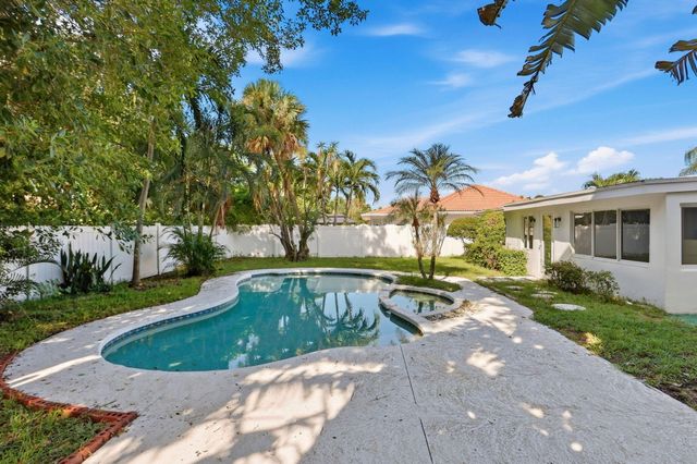 998 W CAMINO REAL, Boca Raton, FL 33486