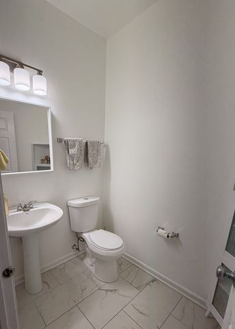 487 Town Center Boulevard, Gilberts, IL 60136