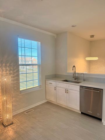 487 Town Center Boulevard, Gilberts, IL 60136