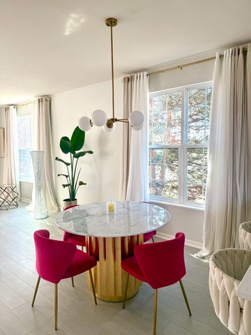 487 Town Center Boulevard, Gilberts, IL 60136