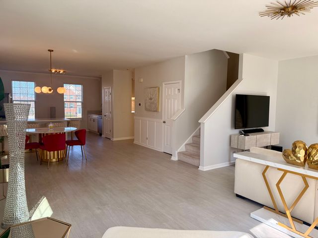 487 Town Center Boulevard, Gilberts, IL 60136