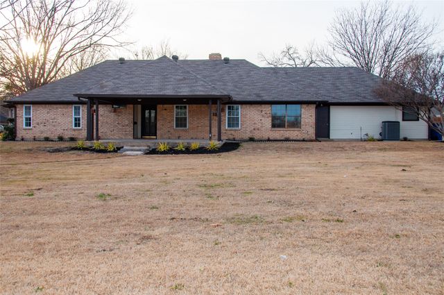 3104 Canton Street, Greenville, TX 75402
