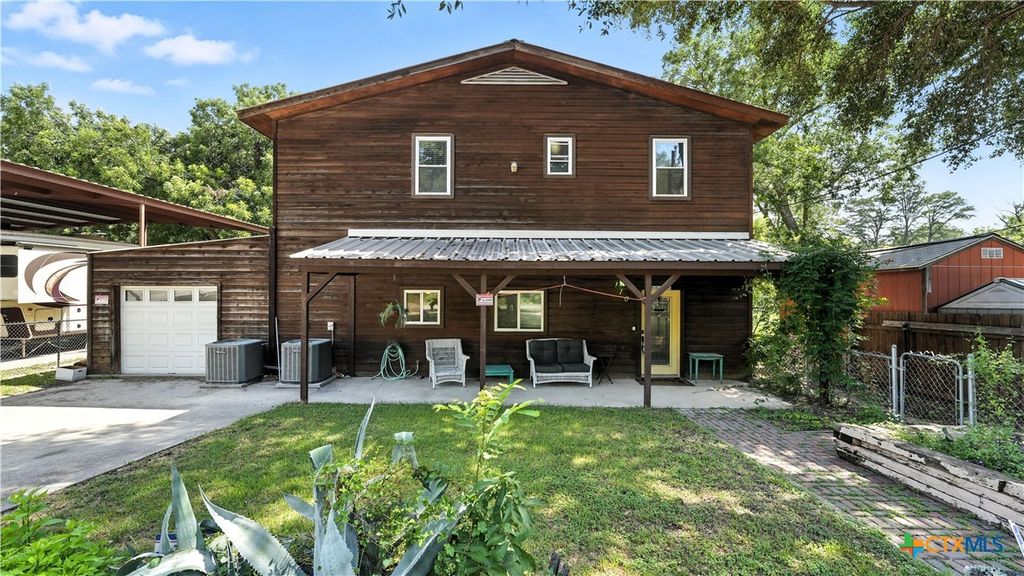 110 Erskine Ferry Road, Seguin, TX 78155