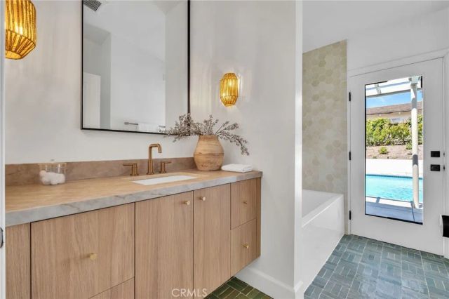 1320 Via Gabriel, Palos Verdes Estates, CA 90274