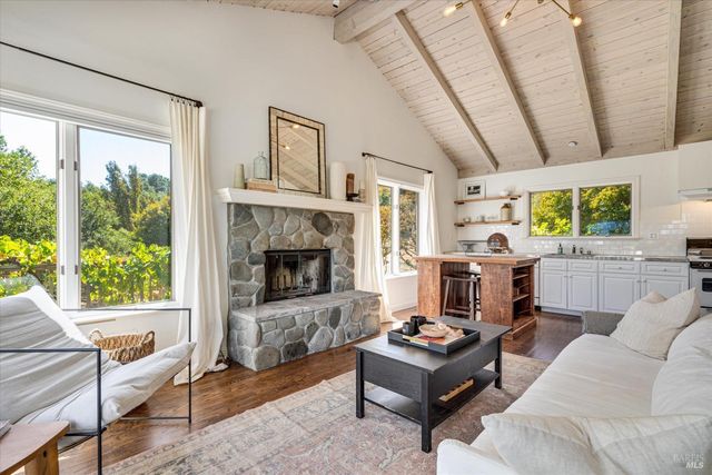 4456 Grove St, Sonoma, CA 95476