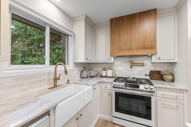 17147 Gage Avenue, Farmington, MN 55024