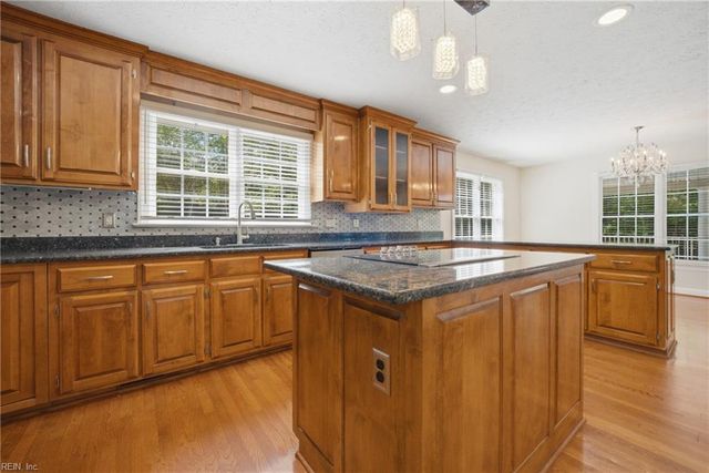 113 Tern CT, Yorktown, VA 23692