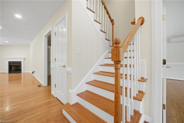 113 Tern CT, Yorktown, VA 23692