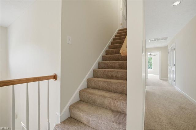 113 Tern CT, Yorktown, VA 23692