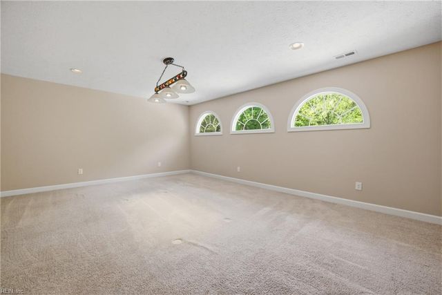 113 Tern CT, Yorktown, VA 23692