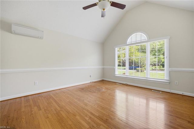 113 Tern CT, Yorktown, VA 23692