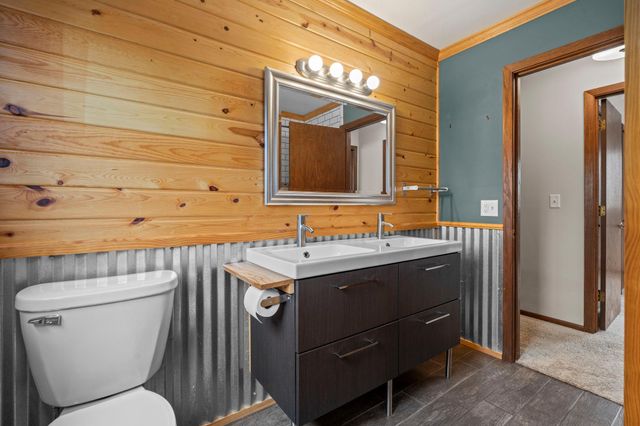 16320 Saint Marys Drive S, Saint Mary's Point, MN 55043