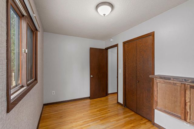 16320 Saint Marys Drive S, Saint Mary's Point, MN 55043