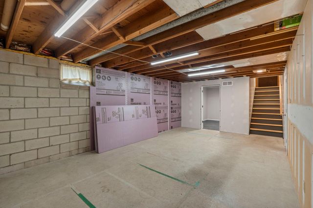 16320 Saint Marys Drive S, Saint Mary's Point, MN 55043