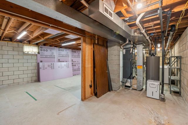 16320 Saint Marys Drive S, Saint Mary's Point, MN 55043