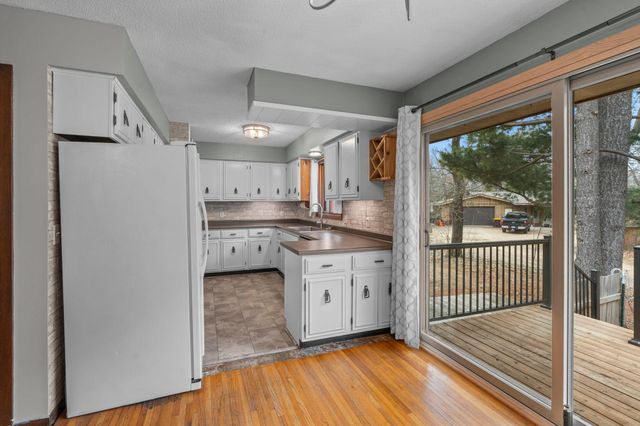 16320 Saint Marys Drive S, Saint Mary's Point, MN 55043