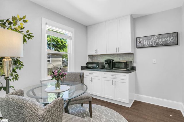 9 Callahan Avenue, Greenville, SC 29617