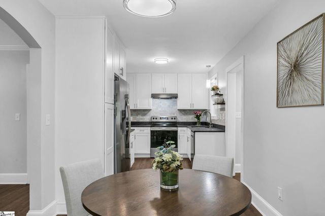 9 Callahan Avenue, Greenville, SC 29617