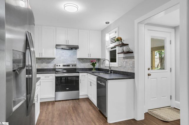 9 Callahan Avenue, Greenville, SC 29617