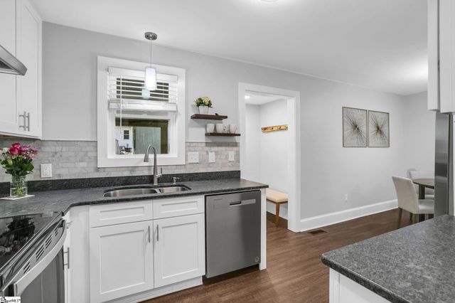 9 Callahan Avenue, Greenville, SC 29617