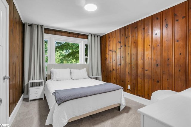 9 Callahan Avenue, Greenville, SC 29617