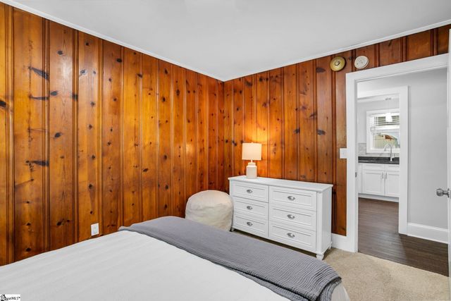 9 Callahan Avenue, Greenville, SC 29617