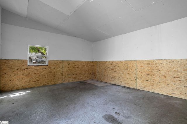 9 Callahan Avenue, Greenville, SC 29617