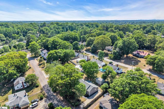 9 Callahan Avenue, Greenville, SC 29617