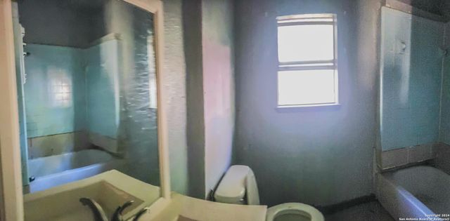 416 PEACOCK AVE, San Antonio, TX 78201
