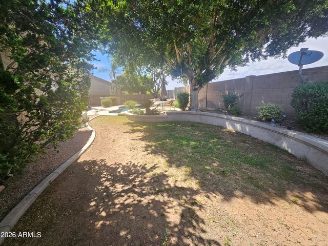 5220 E WAGONER Road, Scottsdale, AZ 85254