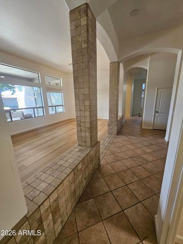 5220 E WAGONER Road, Scottsdale, AZ 85254