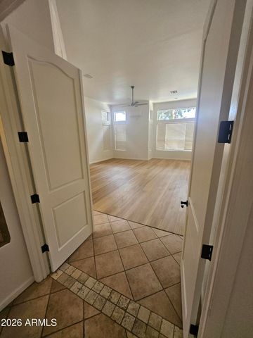 5220 E WAGONER Road, Scottsdale, AZ 85254