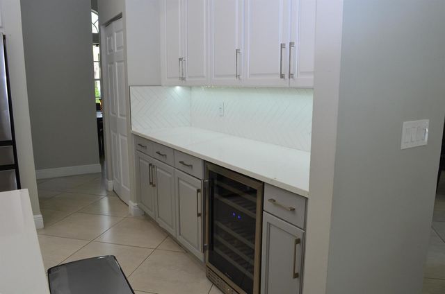 9242 Olmstead Drive, Lake Worth, FL 33467