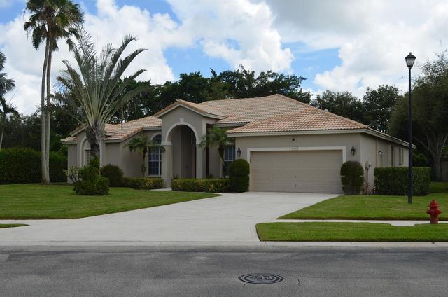 9242 Olmstead Drive, Lake Worth, FL 33467