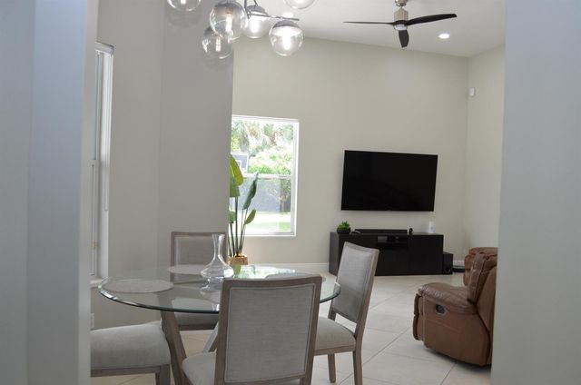 9242 Olmstead Drive, Lake Worth, FL 33467