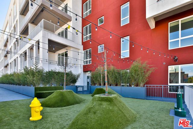 750 S Oxford Avenue 710, Los Angeles, CA 90005