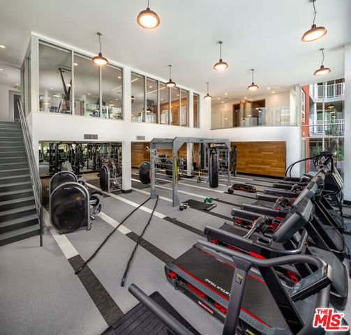 750 S Oxford Avenue 710, Los Angeles, CA 90005