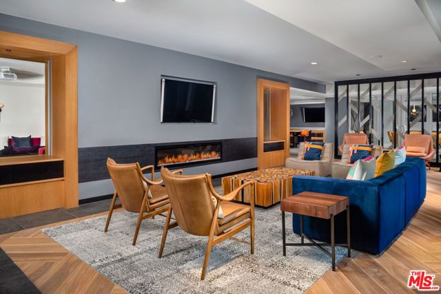 750 S Oxford Avenue 710, Los Angeles, CA 90005