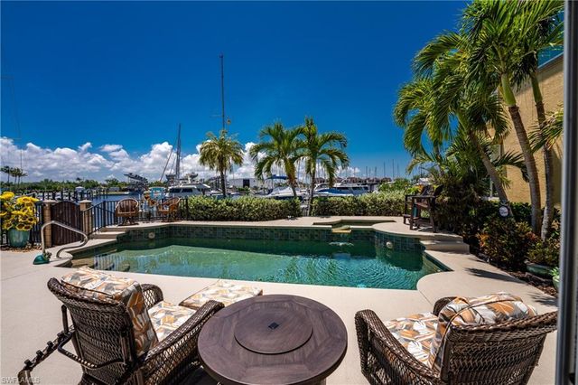 3213 Sunset Key CIR, Punta Gorda, FL 33955