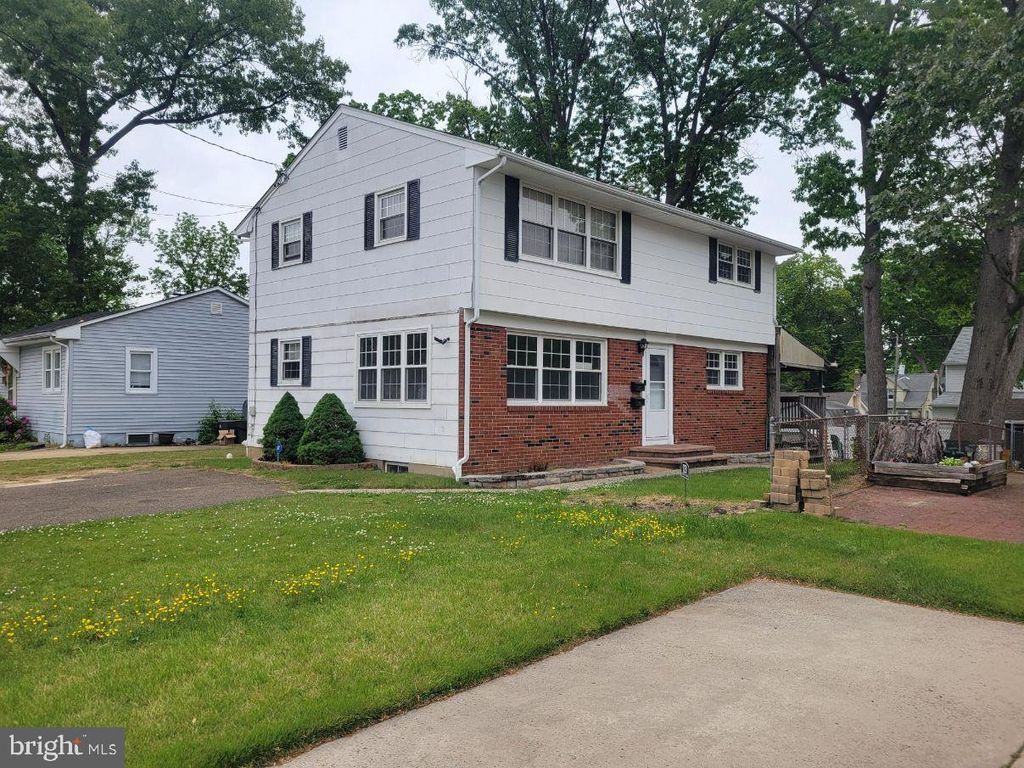 120 SCHUBERT AVE, Runnemede, NJ 08078